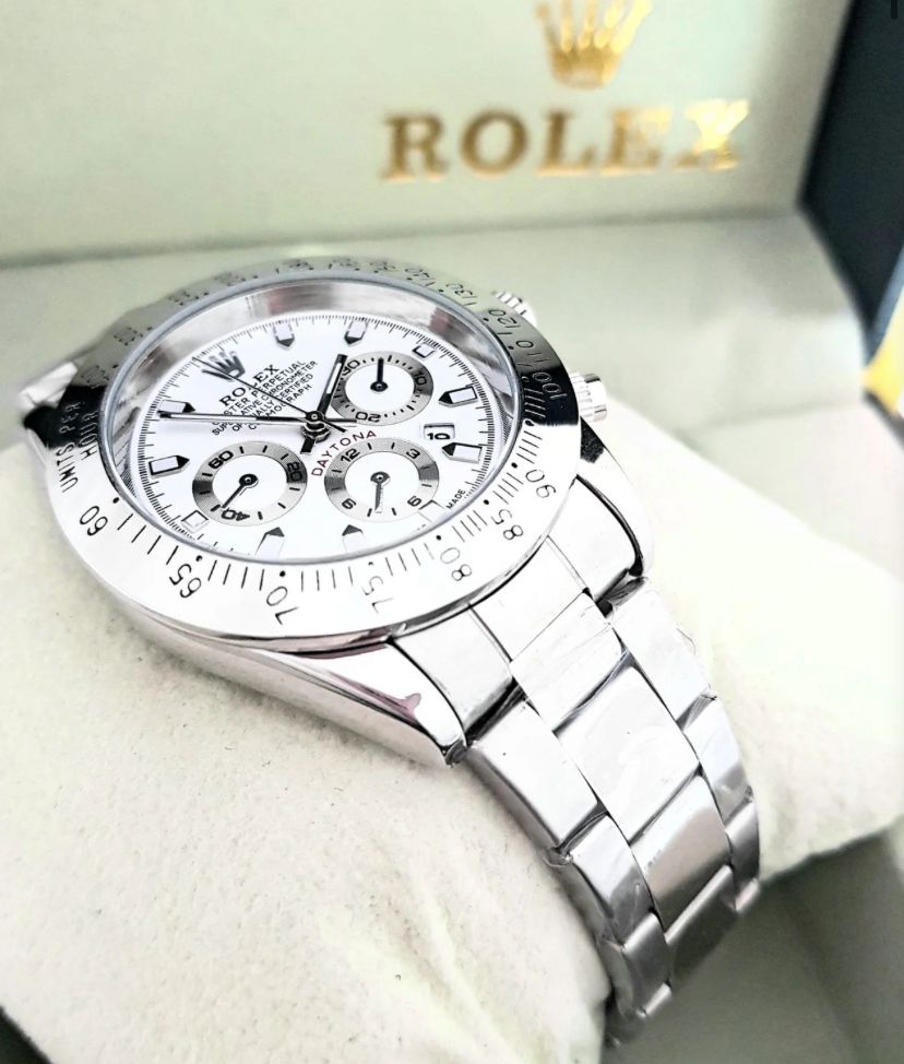 Rolex Daytona Plateado Fondo Blanco