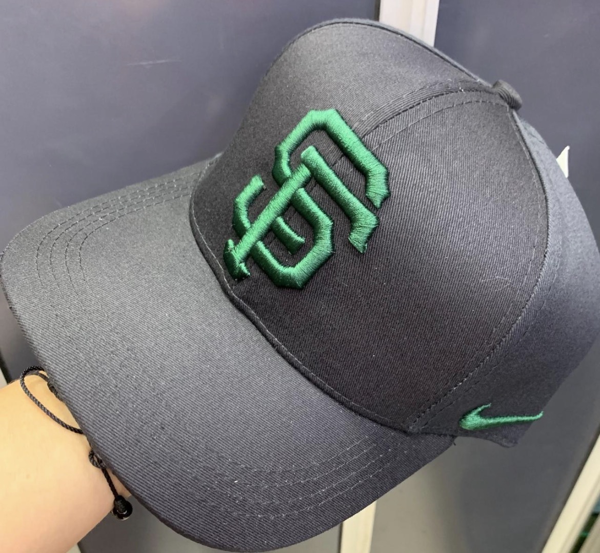 Gorra abierta - SF - Negra con verde